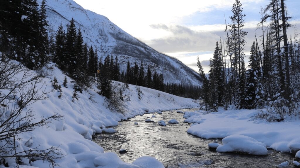 marble-canyon-trail-winter