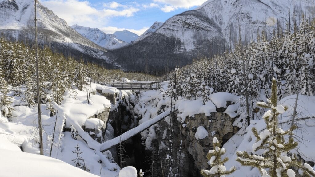 marble-canyon-trail-top-winter