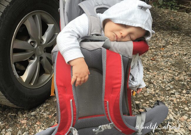 hiking-carrier-baby-nap