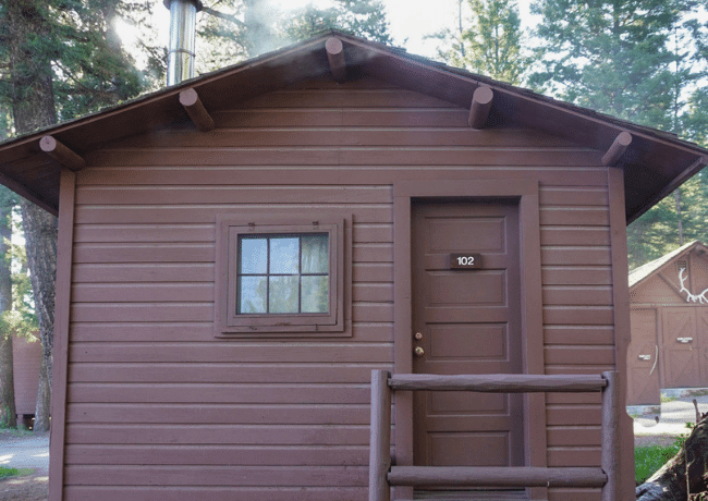 
The rustic and inviting Roosevelt Lodge & Cabins in the heart of Yellowstone. It's the perfect place to unwind, disconnect from the world, and embrace the peaceful ambiance of the wilderness.