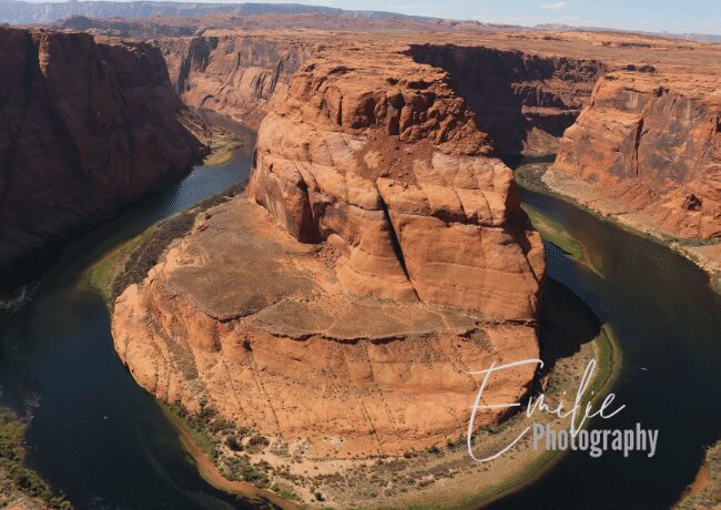 Discover the mesmerizing allure of Horseshoe Bend, where the Colorado River's elegant curve creates a captivating masterpiece of nature.