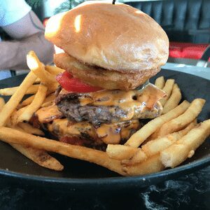 boondox-sundre-restaurant-burger