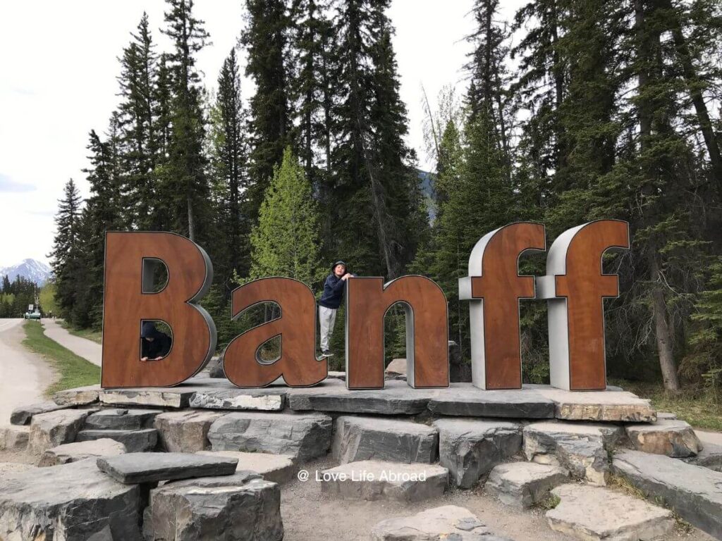 The Banff sign at the entrance of the town