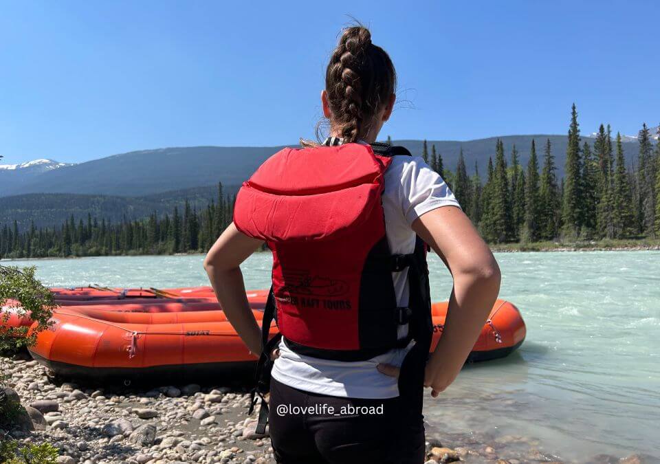 Rafting tour on the Athabasca River in Jasper