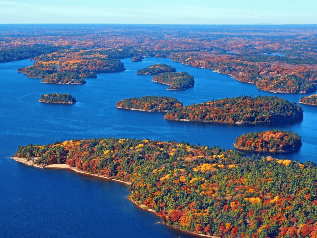 Thousand Islands National Park is breathtaking in the fall