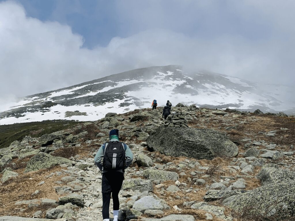 reaching Mount Washington summit in the weather change